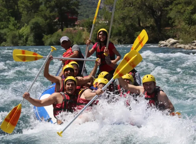 ⚪ Rafting Tour