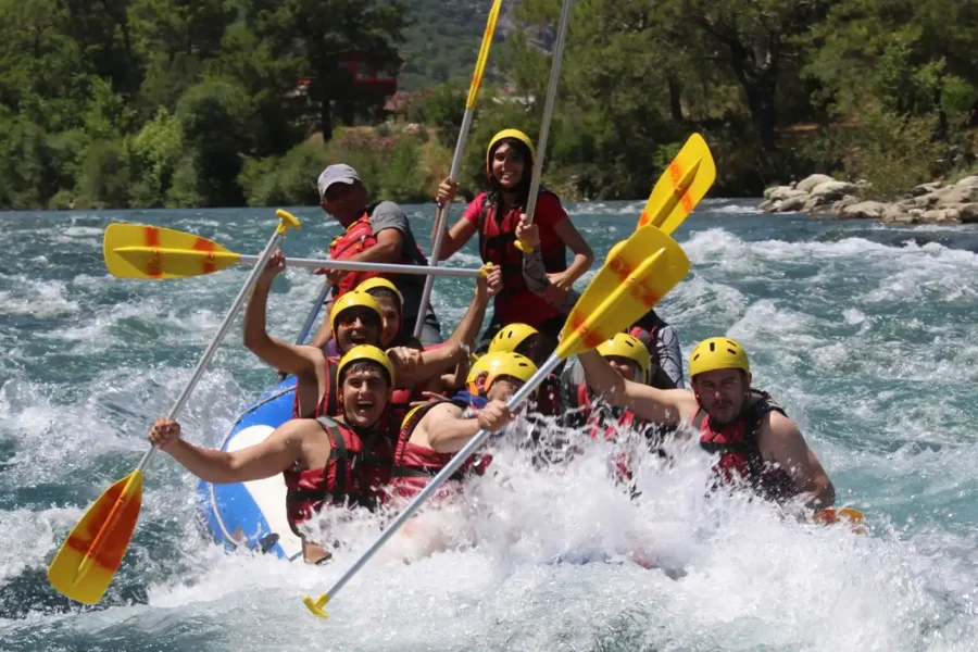 ⚪ Rafting Tour