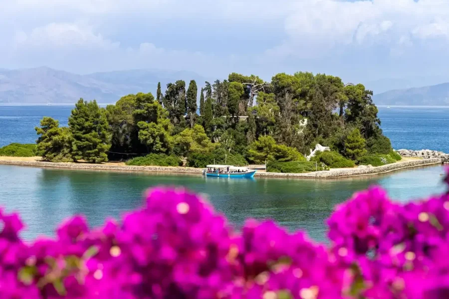 ⚪ Princes’ Islands Tour